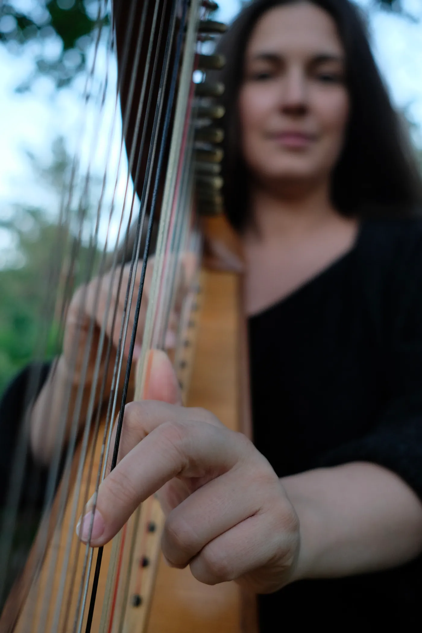 Barbora Xu in performance — photograph 10